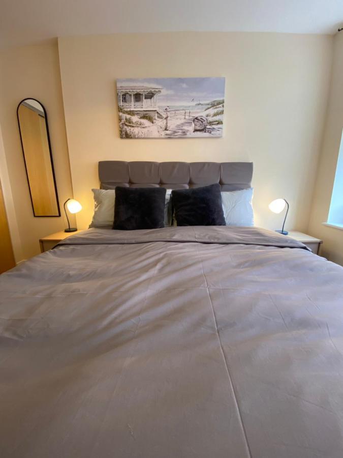 1 Bedroom Apartment In The Heart Of בורנמות' מראה חיצוני תמונה