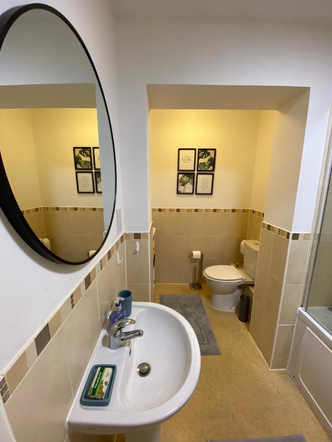 1 Bedroom Apartment In The Heart Of בורנמות' מראה חיצוני תמונה
